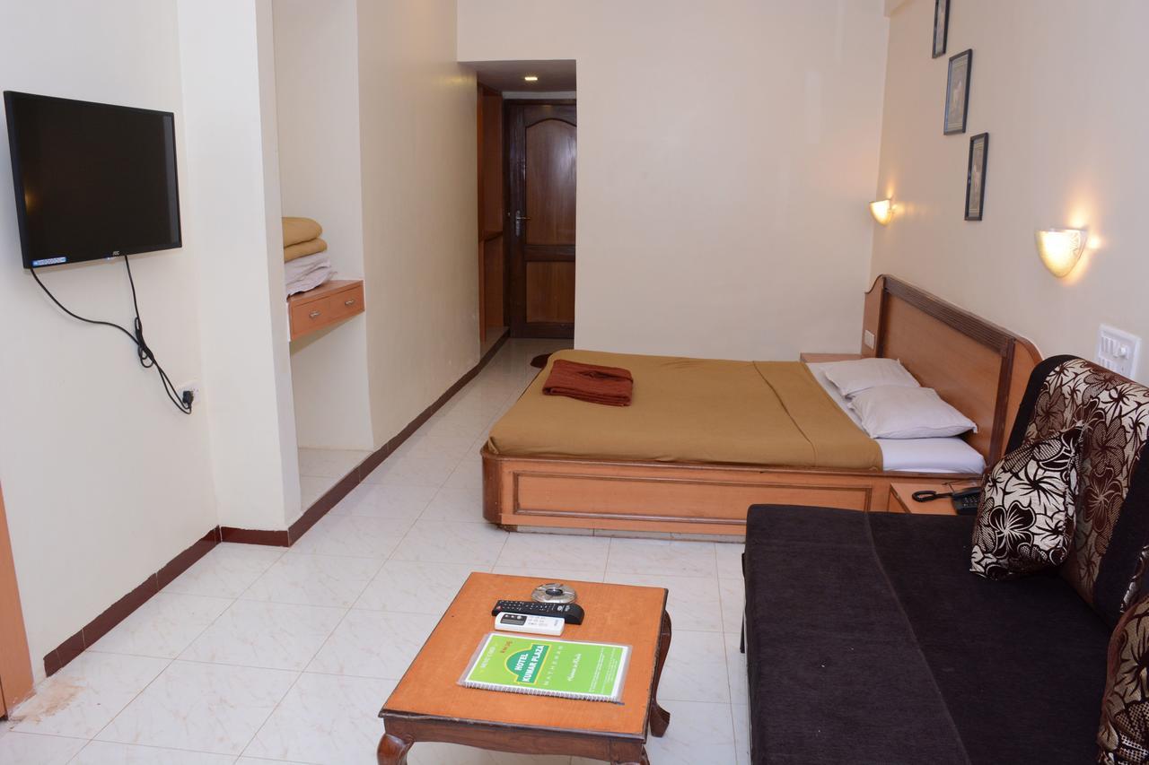 מת'ראן Hotel Kumar Plaza מראה חיצוני תמונה