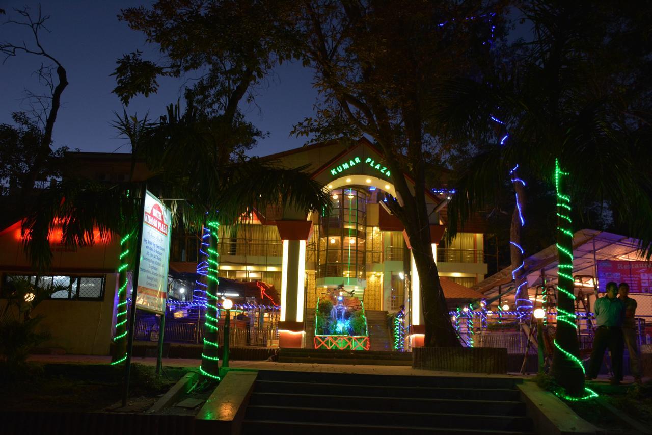 מת'ראן Hotel Kumar Plaza מראה חיצוני תמונה