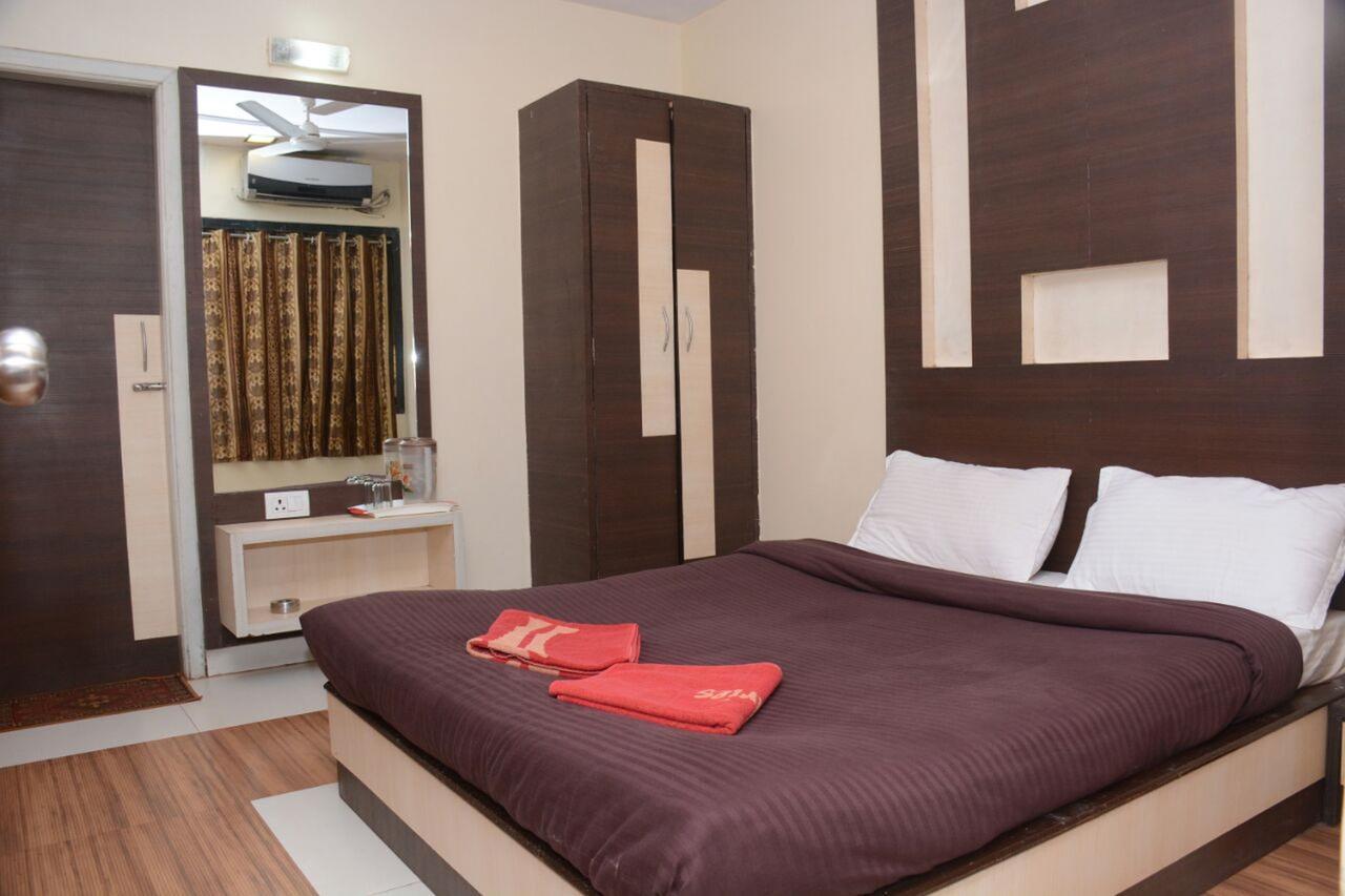 מת'ראן Hotel Kumar Plaza מראה חיצוני תמונה
